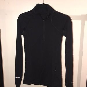 Lululemon Run Briskly 1/2 Zip